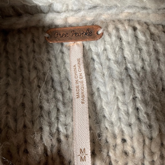 Free People Gray Sweater🤍 - Picture 2 of 4